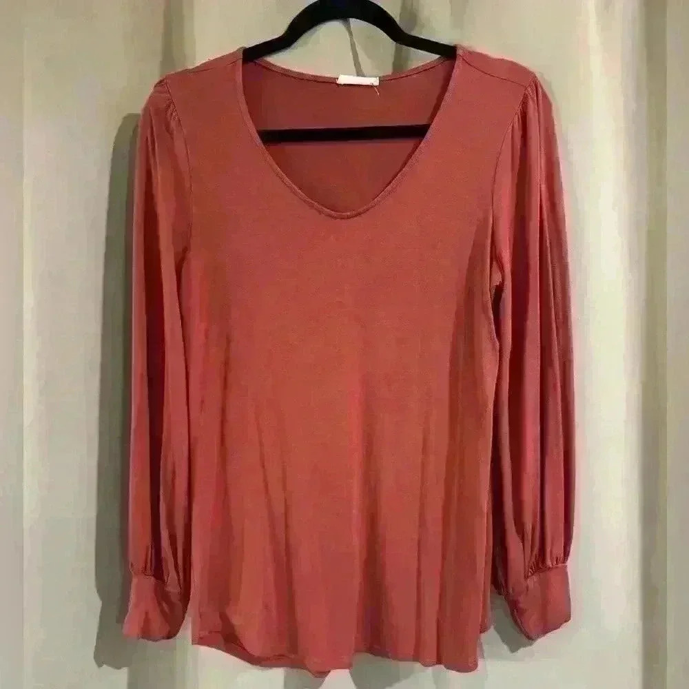 Women’s Amelia James Long Sleeve Top